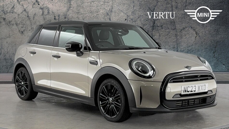 MINI Hatchback 1.5 Cooper Exclusive Premium 5dr Auto Petrol Hatchback